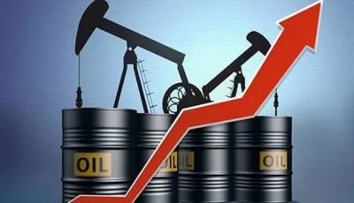انخفاض أسعار النفط إلى أقل مستوياتها في يوليو بسبب الضغوط الاقتصادية وتوقعات بتقليص الفائدة في الولايات المتحدة