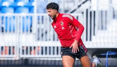 بين الاستمرار مع الأهلي والانتقال إلى الدوري السعودي
