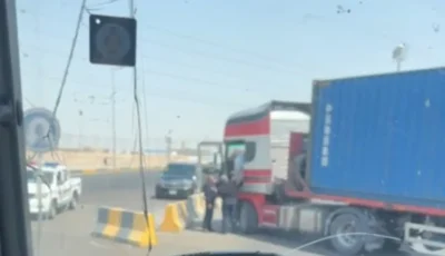 موظف في أم قصر يهاجم سائق شاحنة مسن بالضرب