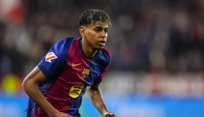 برشلونة يُبلغ عن تمديد عقد يامال ومنحه الرقم 10