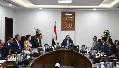 رئيس الوزراء يسلط الضوء على ملامح النسخة النهائية لمشروع قانون المناطق المالية والتجارية.