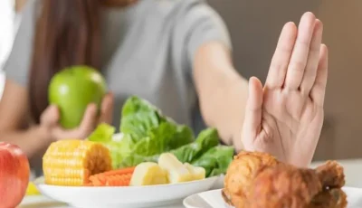أطعمة ترفع حرارة جسمك في الصيف.. احذر منها على الفور!