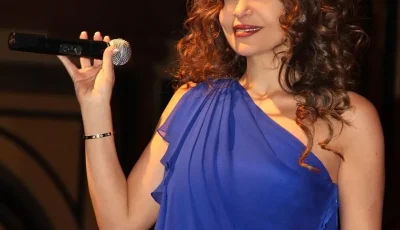 كارول سماحة تقدم حفلاً موسيقياً في لبنان اليوم وتضيء أجواء الصيف بأروع أغانيها.