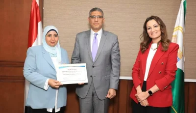 رسالة تشجيع للمواهب الشابة.. محافظ الجيزة يكرم سبعة حائزين على درجات علمية متقدمة