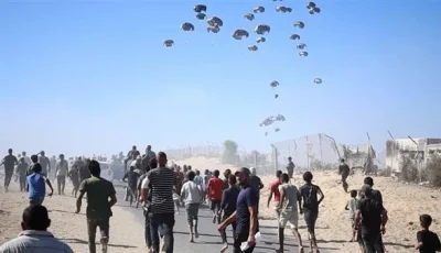 طائرات تقوم بإلقاء المساعدات من الجو غرب غزة