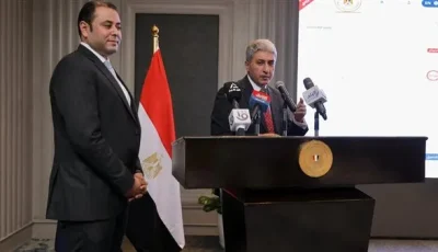 وزير السياحة والآثار يقدم أول منصة رقمية للتدريب في قطاعي السياحة والآثار بمصر