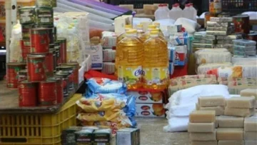 انخفاض أسعار الدقيق والسكر وزيت عباد الشمس والمعكرونة والعدس في الأسواق المصرية