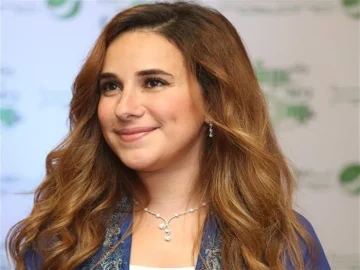 شيري عادل تتناول لغزًا جديدًا في “ديجافو” في مسلسل غامض سيُبث في أغسطس