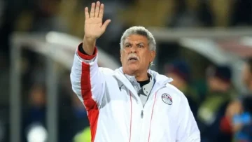 كريم حسن شحاتة يروي تفاصيل اتصال الرئيس السيسي للاطمئنان على والده.
