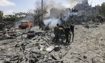 مقتل 8 فلسطينيين جراء غارة إسرائيلية على منزل في حي الزيتون جنوب غزة