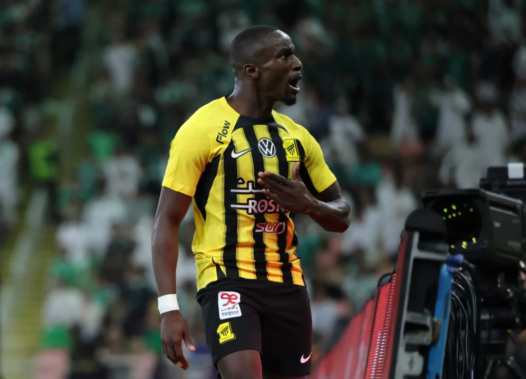 إصابة ديابي تثير القلق في معسكر الاتحاد قبل السوبر السعودي