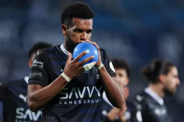 هل تم استبعادك من الهلال؟.. رد علي البليهي بقوة على أحد المشجعين