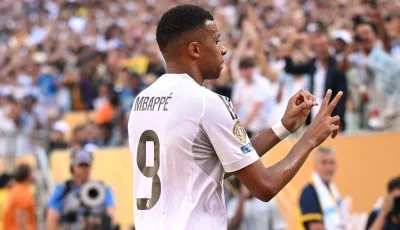 حديث خاص بين مبابي وحكيمي قبل لقاء ريال مدريد وباريس