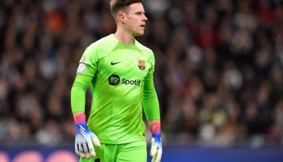 برشلونة يفكر في استبعاد تير شتيجن من الفريق.