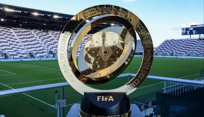 أزياء الإعلاميات تثير النقاش مرة أخرى خلال كأس العالم للأندية.. ومقدمة DAZN تتألق بفستان جريء.