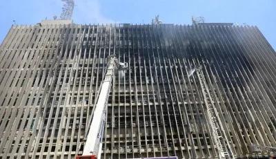 إطفاء حريق صغير تجدد في مبنى سنترال رمسيس نتيجة آثار الحريق السابق