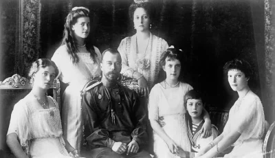 إعدام إمبراطور روسيا نيقولا الثاني وعائلته بواسطة البلاشفة في عام 1918
