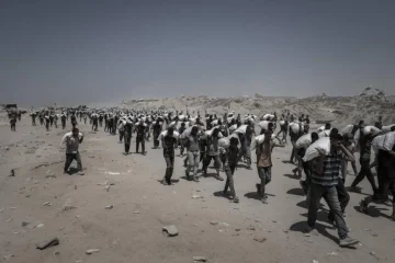تفاقم الأزمة الإنسانية في غزة.. واعتراف واشنطن ولندن بحدوث مجاعة مدمرة