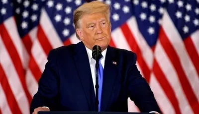 أطباء البيت الأبيض يعلنون تشخيص ترامب بضعف وريدي مزمن