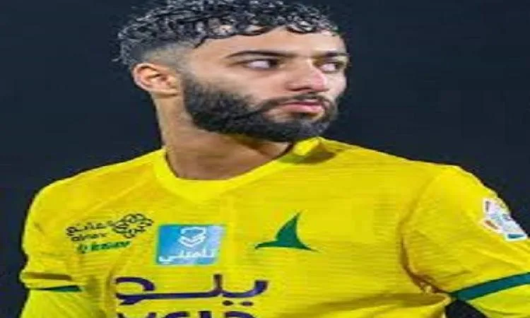 الأهلي السعودي يقترب من إتمام صفقة صالح أبو الشامات لتعزيز مركز الجناح الأيسر