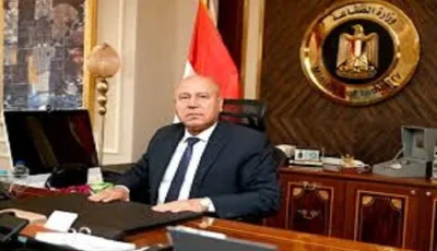 وزير الصناعة يوافق على استقبال مجموعة جديدة من الطلاب للانضمام إلى “برنامج التلمذة الصناعية”