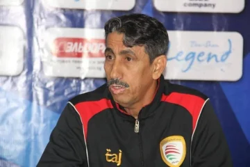 المدرب العماني رشيد جابر يقترب من تولي قيادة فريق القوة الجوية العراقي.