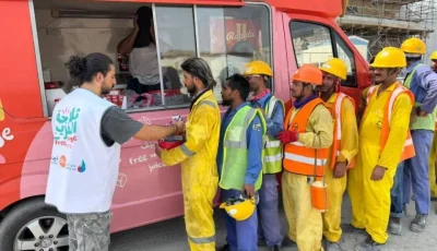 «ثلاجة الفريج» تُقدم مليون عبوة من المياه والعصائر للعمال في دبي