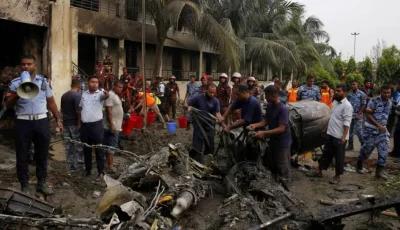 عشرات القتلى والمصابين نتيجة سقوط طائرة فوق مدرسة في دكا