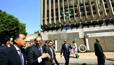 رئيس الوزراء يزور “سنترال رمسيس” ويستعرض تقريراً عن استئناف الخدمات