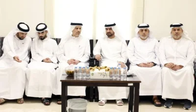 عبدالله بن سالم والشيوخ يقدمون التعازي في وفاة فاطمة السبوسي