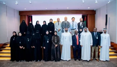 تقديم الجوائز للفائزين بجائزة “إبداع” في أبوظبي