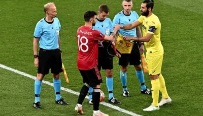 مانشستر يونايتد يلغي تبادل الرايات قبل المباريات لتقليل التكاليف