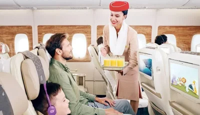 «طيران الإمارات» تضع معايير رفيعة للسفر.