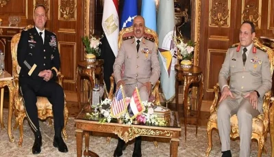 رئيس الأركان يناقش مع قائد القيادة المركزية الأمريكية سبل تعزيز التعاون