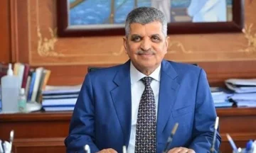 عائدات قناة السويس تصل إلى 153 مليار دولار منذ تأميمها وحتى عام 2025