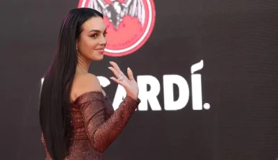 زوجة رونالدو تخلق الجدل بعد زيارتها لمكان عبادة ديني