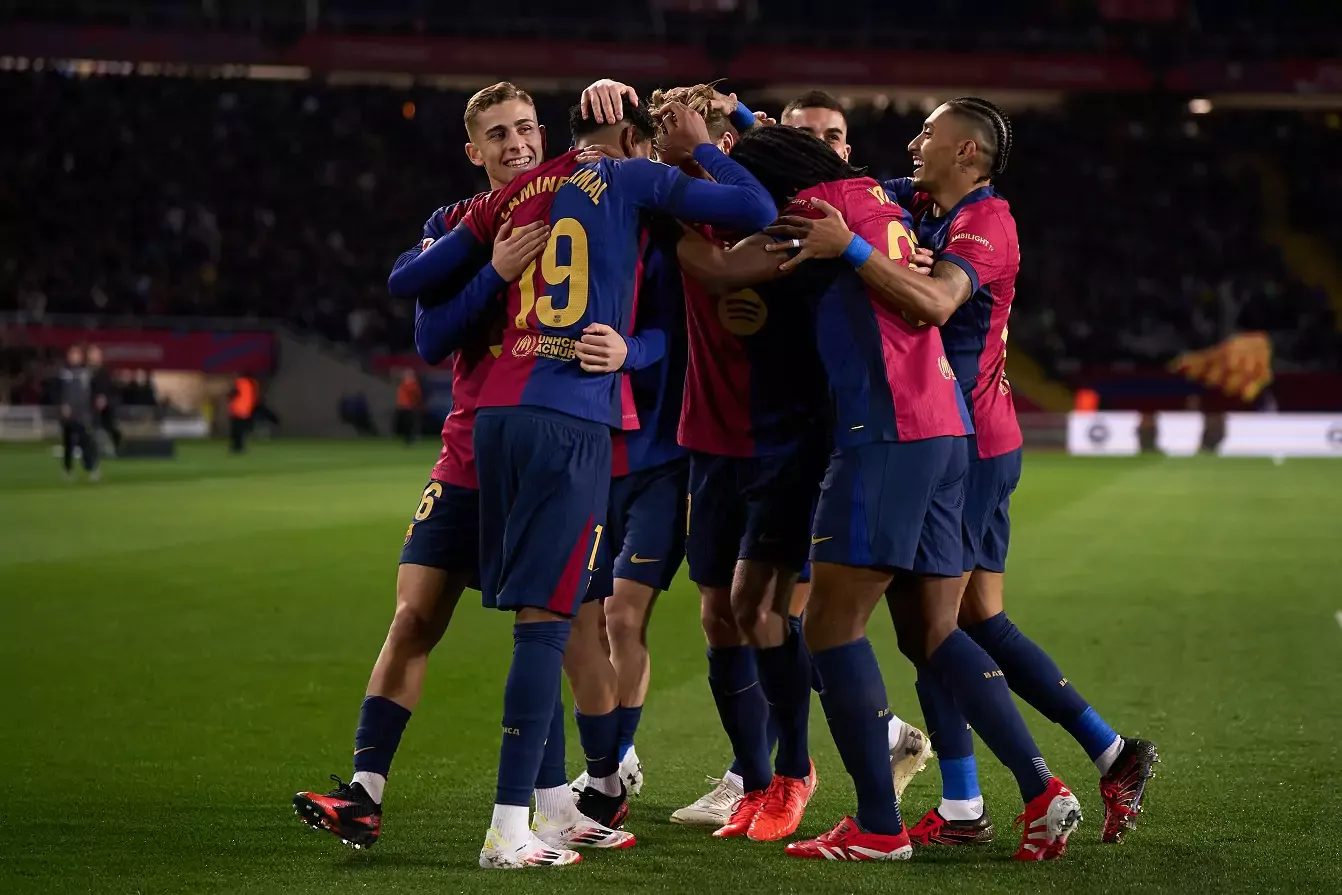 بعد شتيغن.. لاعب آخر يرفض مغادرة برشلونة