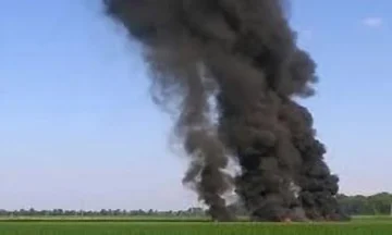 تحطم طائرة حربية أمريكية في كاليفورنيا وقائدها ينجو.