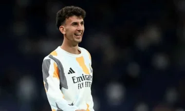 كومو يتعاقد مع جاكوبو رامون… وشروط لحماية ريال مدريد