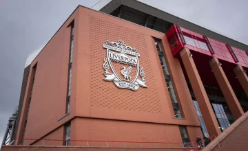 مالكو ليفربول يتحدثون لشراء فريق في الدوري الإسباني