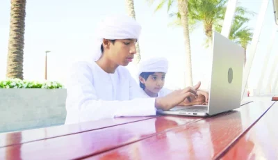 توحيد مواعيد الدوام والعطلات في المدارس والجامعات بالإمارات