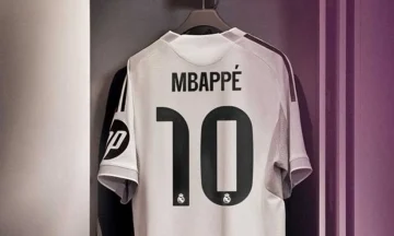 ريال مدريد يعلن عن منح مبابي القميص رقم 10