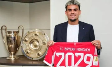 بايرن ميونخ يعلن رسمياً التعاقد مع الكولومبي لويس دياز حتى عام 2029