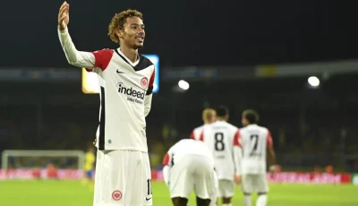 نيوكاسل يطرح عرضًا بقيمة 80 مليون يورو لضم هدف ليفربول
