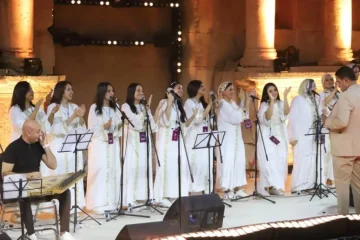 كورال “هارموني” المصري يحيي حفلة في “جرش”