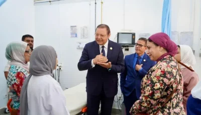 رئيس “هيئة الاعتماد والرقابة الصحية” يزور مستشفيي رأس الحكمة والضبعة المركزيين للتفتيش.