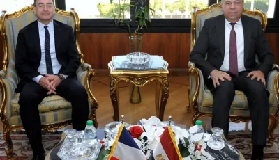وزير الطيران يستعرض فرص تعزيز التعاون مع فرنسا في قطاع الطيران المدني