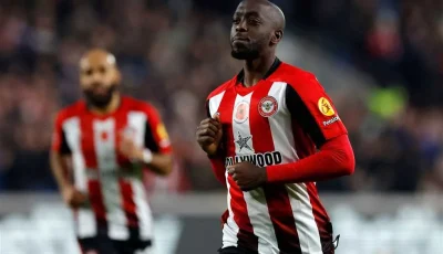 ويسا يتغيب عن تدريبات برينتفورد بسبب ضغوط الانتقال.. عرض من نيوكاسل واهتمام من نيوم