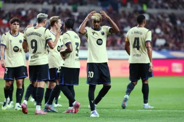 لامين يامال يحتفل كأنهم ملوك مدريد بعد سرقة تاج بيلينجهام!