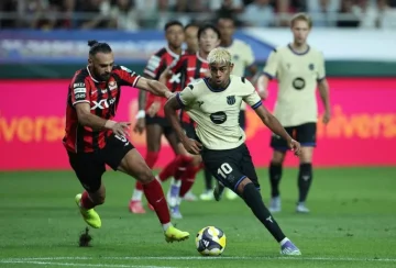 لامين يامال يقود برشلونة لتحقيق فوز ساحق على سيؤول 7-3